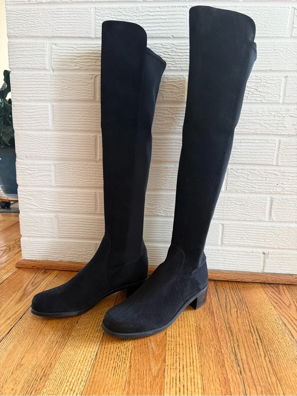 New Stuart Weitzman Over-the-Knee Black Suede Boots Size 6